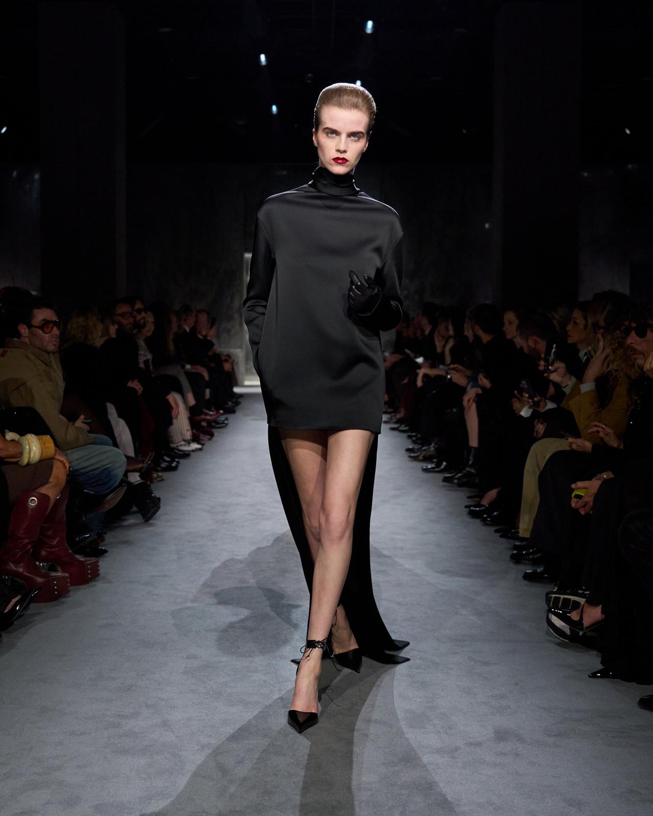 SHINY CREPE MOCK NECK COCKTAIL DRESS | TOM FORD Fashion