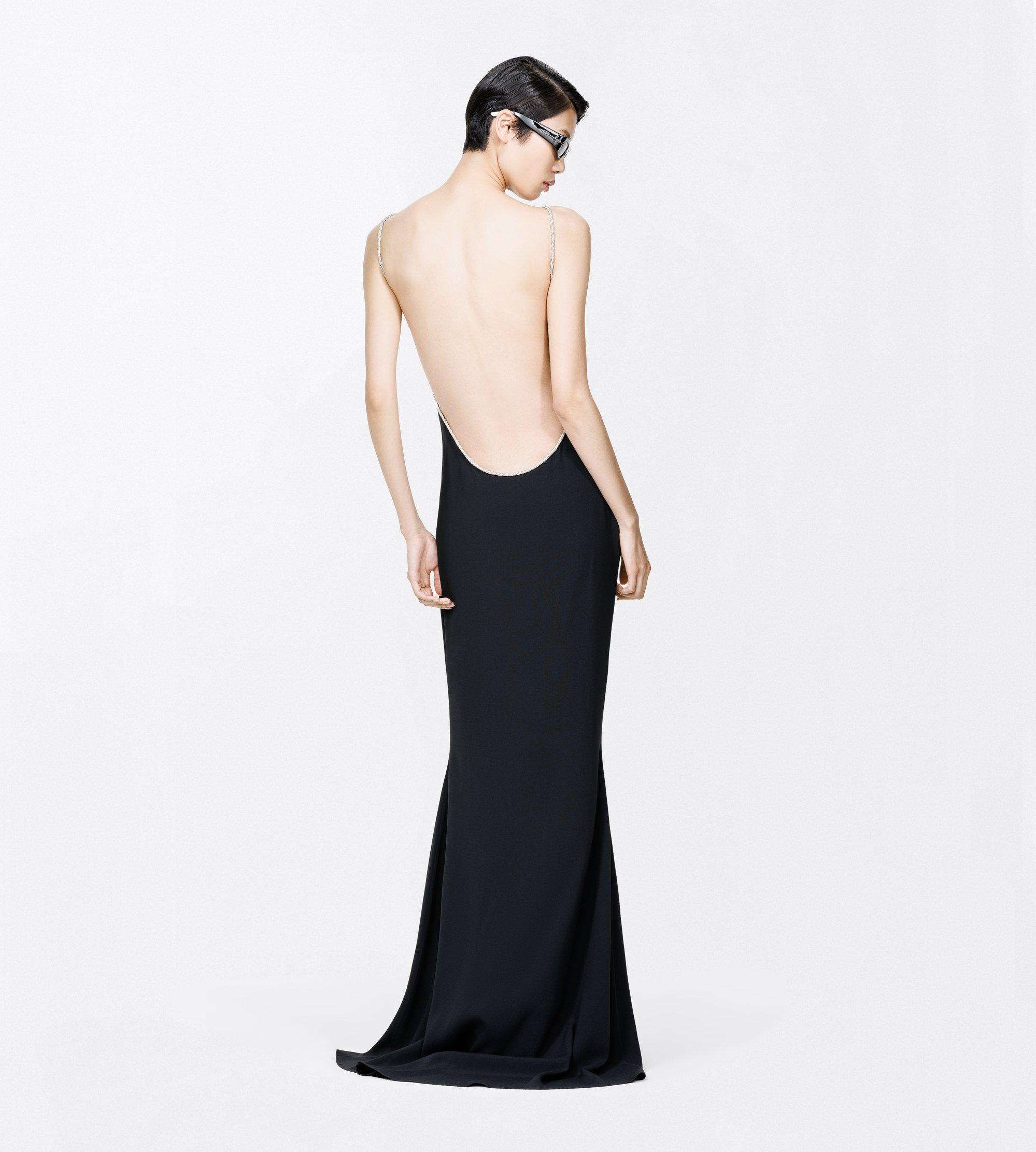 CRYSTAL CHAIN EMBROIDERY SATIN SLEEVELESS EVENING DRESS WITH OPEN