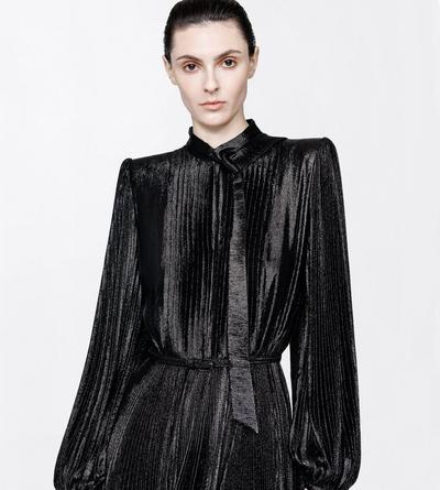 TOM FORD SILK BLEND BLACK SILK CHARMEUSE LUREX BELTED PLISS&Eacute; SOLEIL LAVALLIERE DRESS