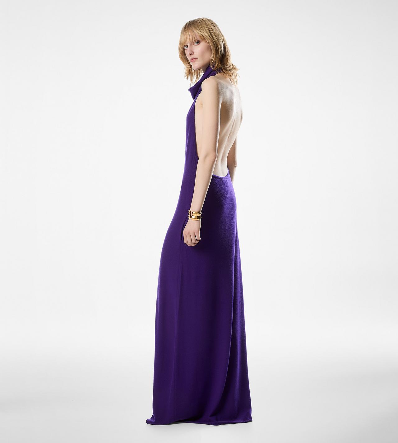 LONG HALTERNECK DRESS WITH POCKETS AND OPEN BACK image number 3