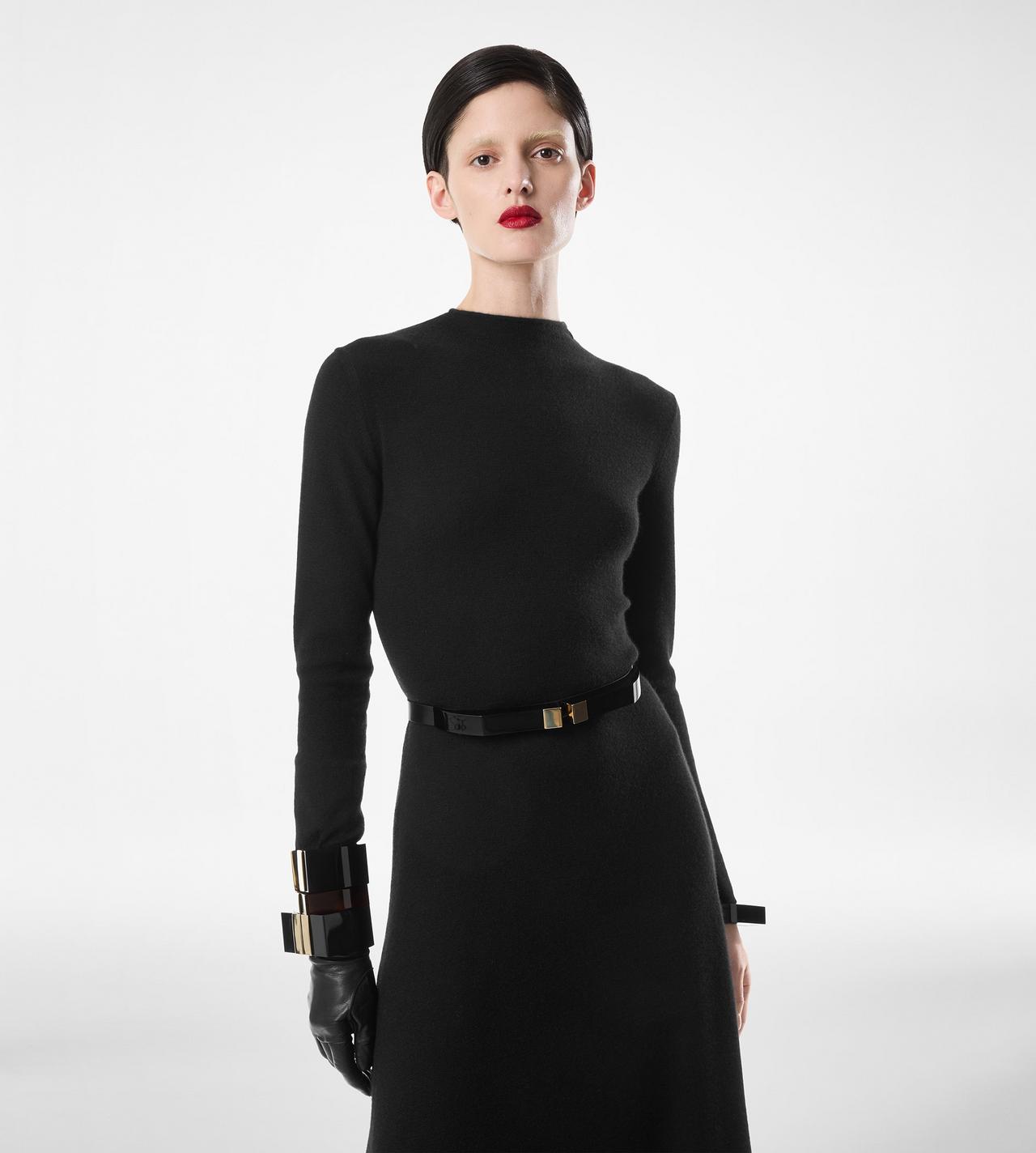 FULL NEEDLE FINE CASHMERE SILK CREWNECK COLUMN DRESS image number 3