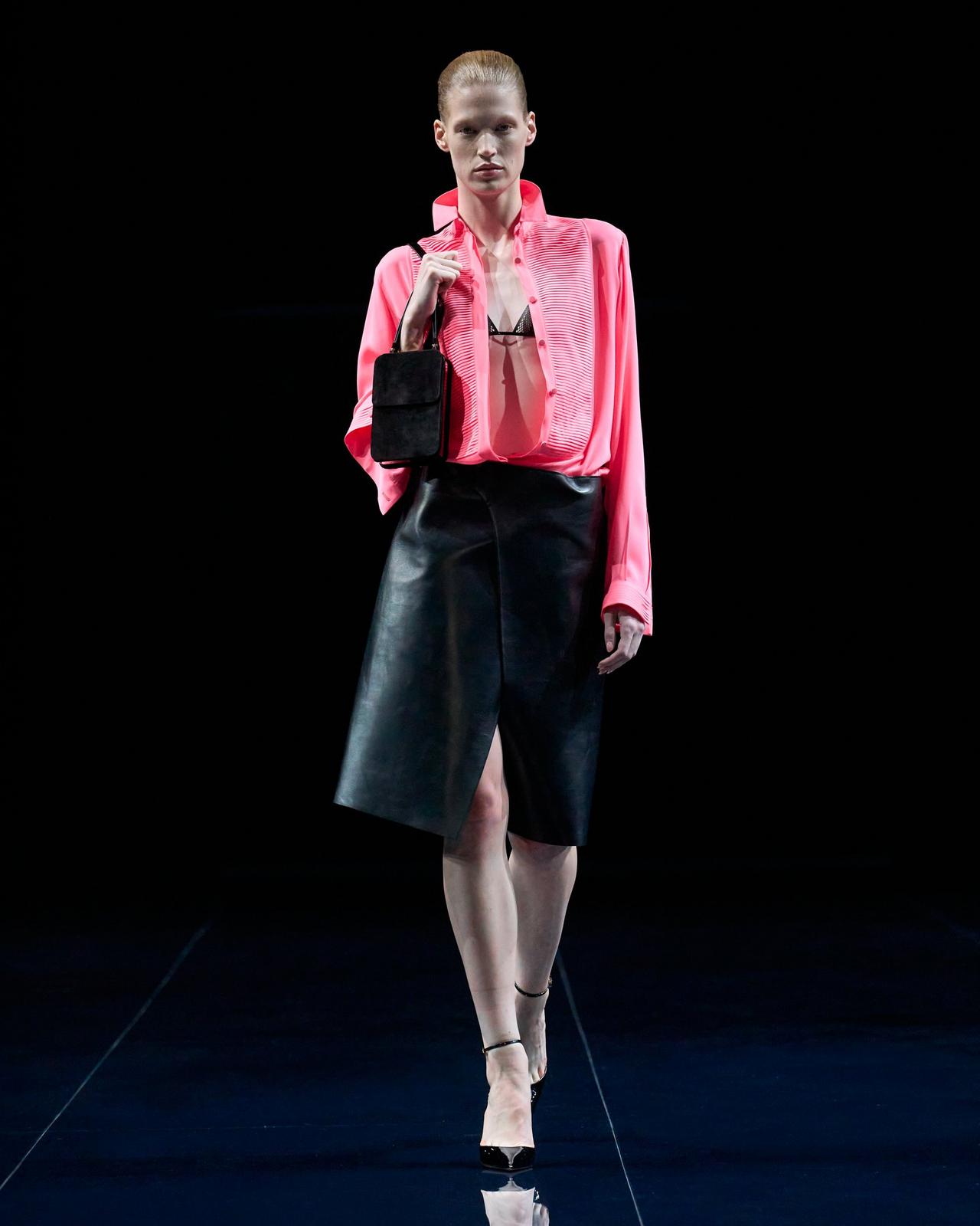 TOM FORD SILK BRIGHT FUXIA SILK TUXEDO SHIRT WITH PLEATED PLASTRON