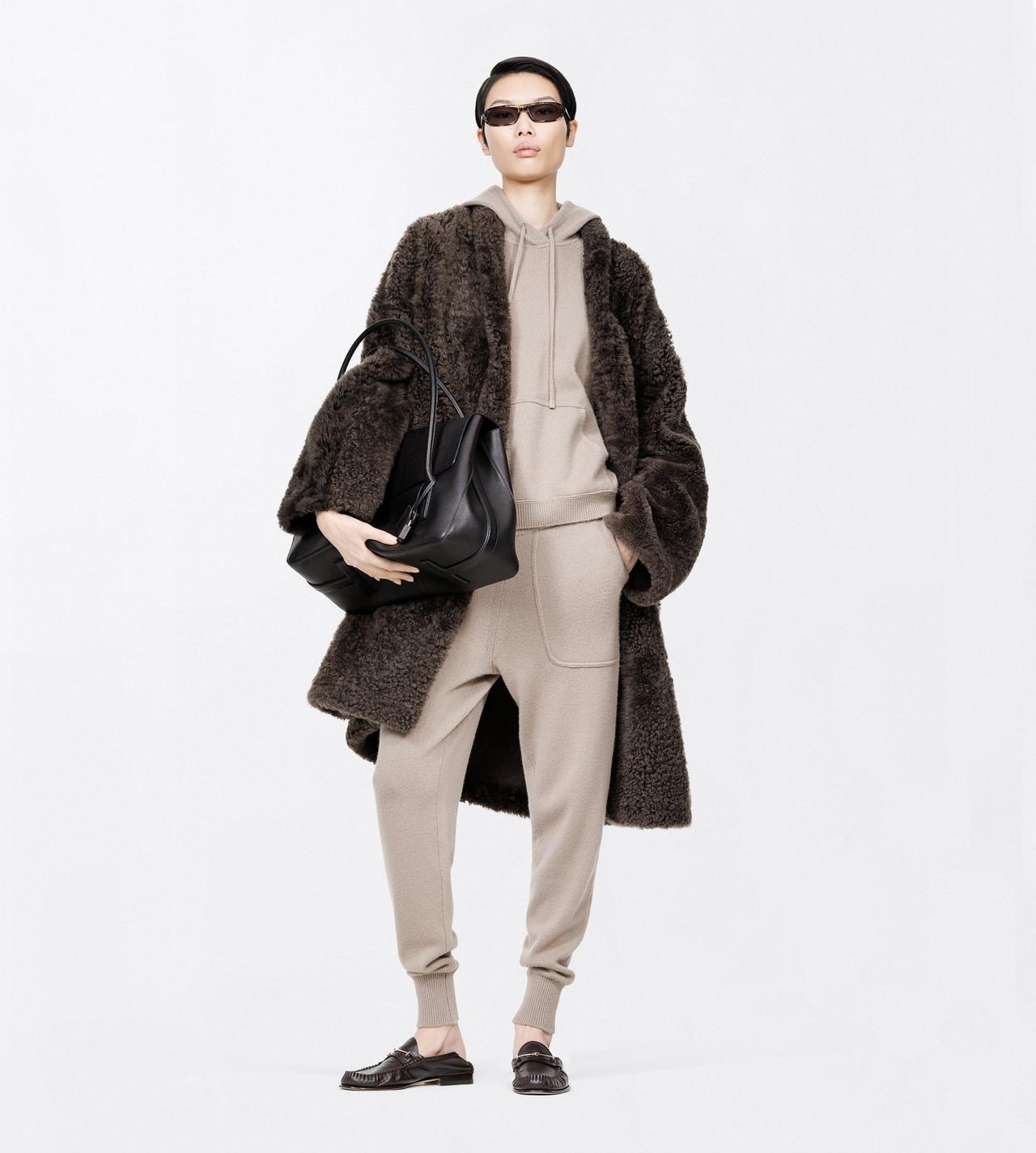 TOM FORD SHEARLING COFFEE+ BLACK WAVY LAMB SHEARLING REVERSIBLE COCOON COAT
