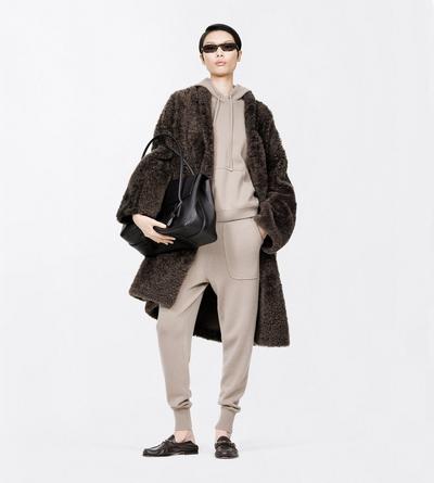 TOM FORD SHEARLING COFFEE+ BLACK WAVY LAMB SHEARLING REVERSIBLE COCOON COAT