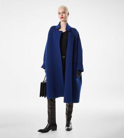 SCULPTURAL SINGLE BREASTED OPERA COAT image number 3