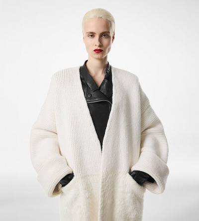 SCULPTURAL MAXI COAT image number 4