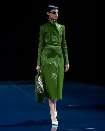 TOM FORD LEATHER GRASS GREEN+BLACK TRENCH DOPPIOPETTO IN PELLE DI VITELLO VERNICIATA TRAFORATA CON CINTURA COORDINATA