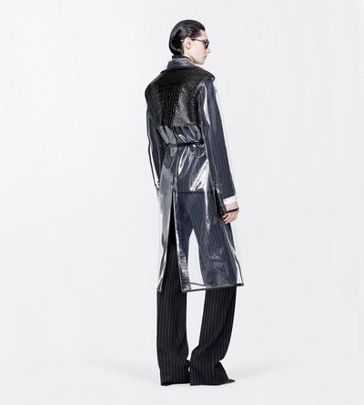 TOM FORD THERMOPOLYURETHANE BLACK GLASS-EFFECT TECHNICAL FABRIC AND EXOTIC PRINTED LEATHER BELTED TRENCH COAT