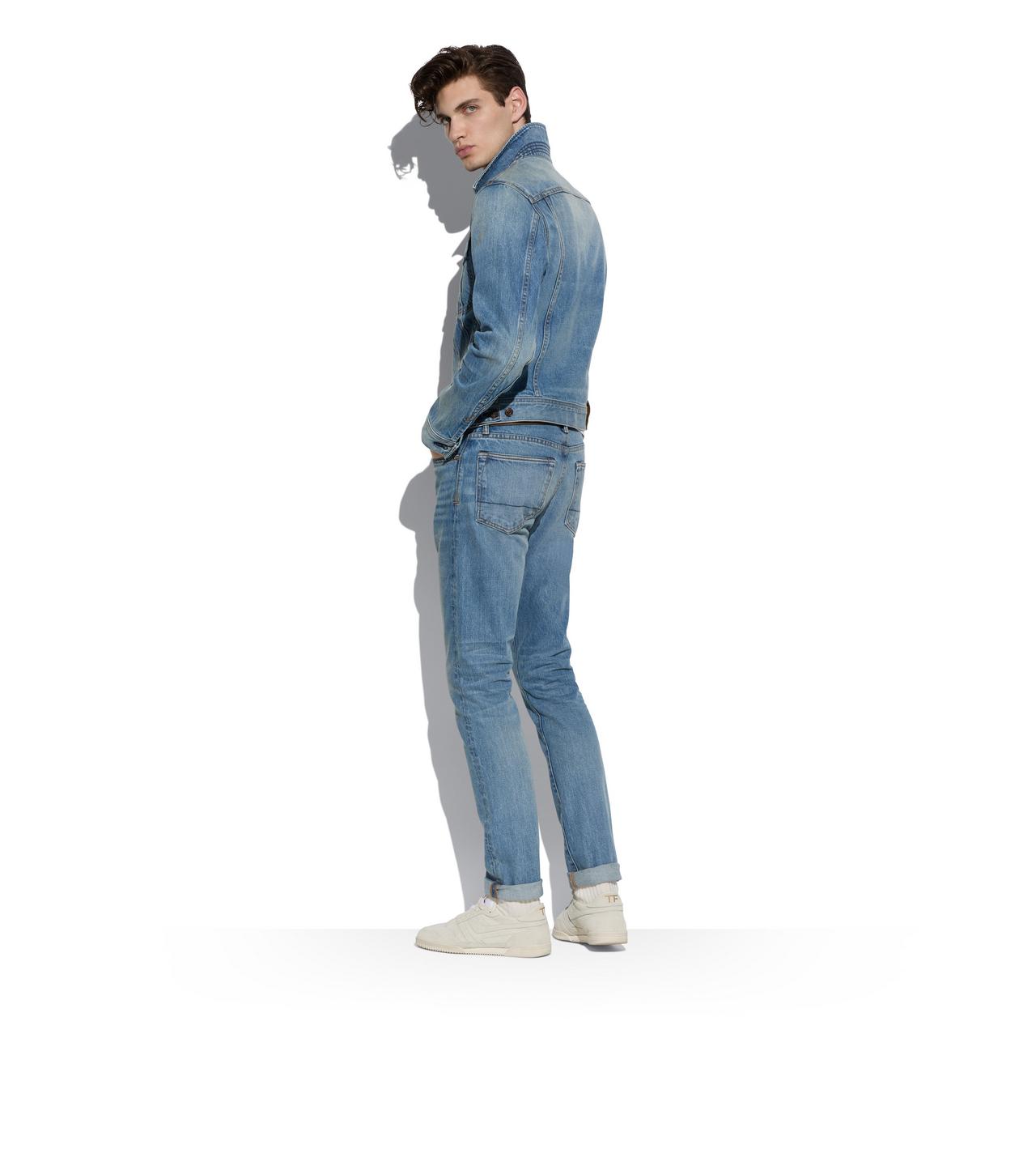 AGED LIGHT WASH ICON DENIM JACKET image number 2