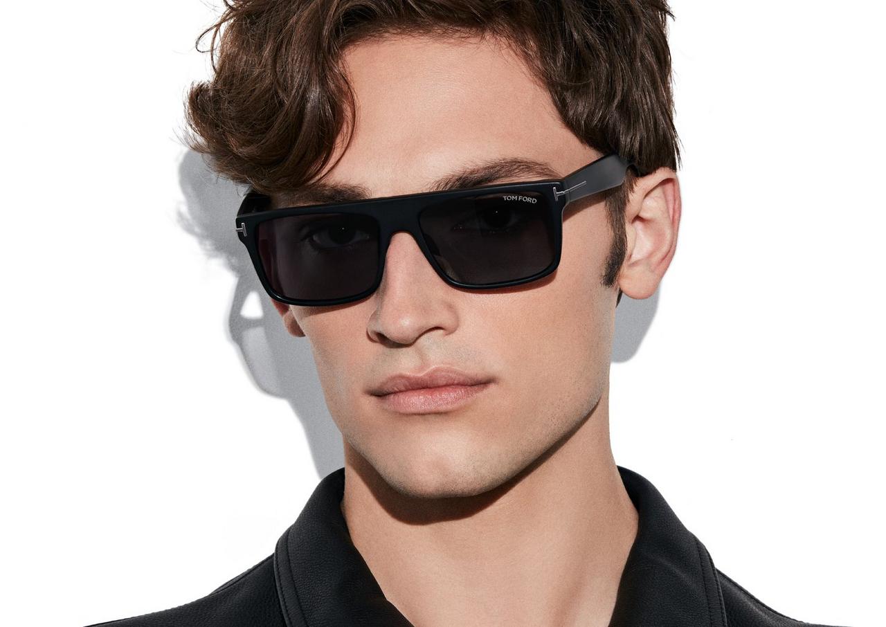 Tom ford 2025 sunglasses polarized lenses