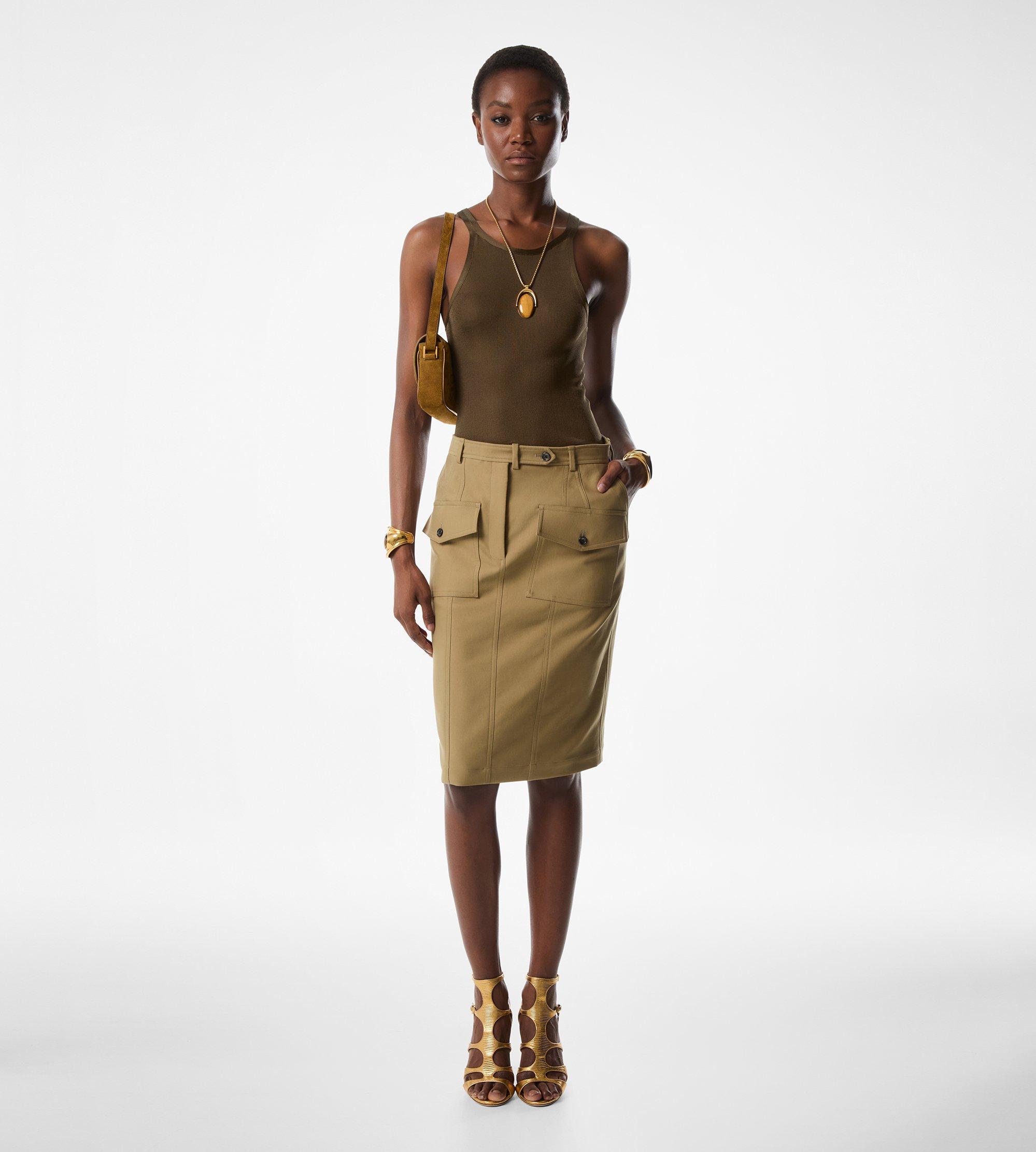 ABOVE THE KNEE SKIRT WITH PATCH POCKETS