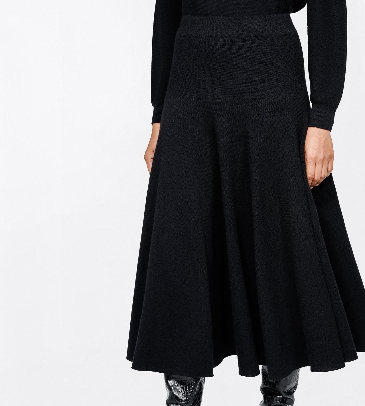 TOM FORD CASHMERE BLACK CASHMERE MID-LENGTH FLARE SKIRT WITH FITTED WAIST