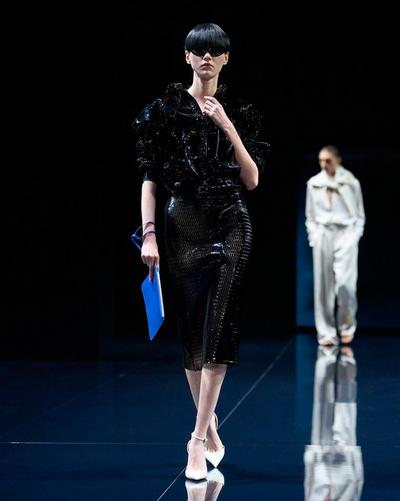 TOM FORD LEATHER BLACK & BLACK PERFORATED PATENT CALF LEATHER PENCIL SKIRT WITH SELF BELT