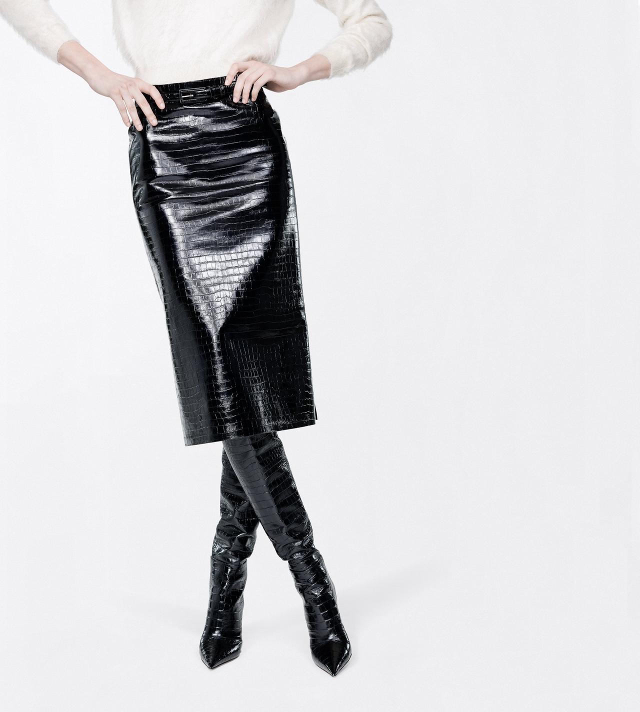 TOM FORD LEATHER BLACK EXOTIC PRINTED CALFSKIN PENCIL SKIRT WITH BELT DETAIL
