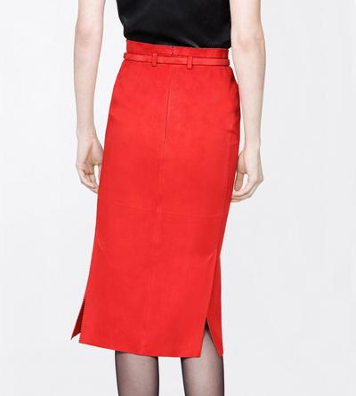 TOM FORD LEATHER RUBY RED SOFT SUEDE LAMBSKIN PENCIL SKIRT WITH BELT DETAIL