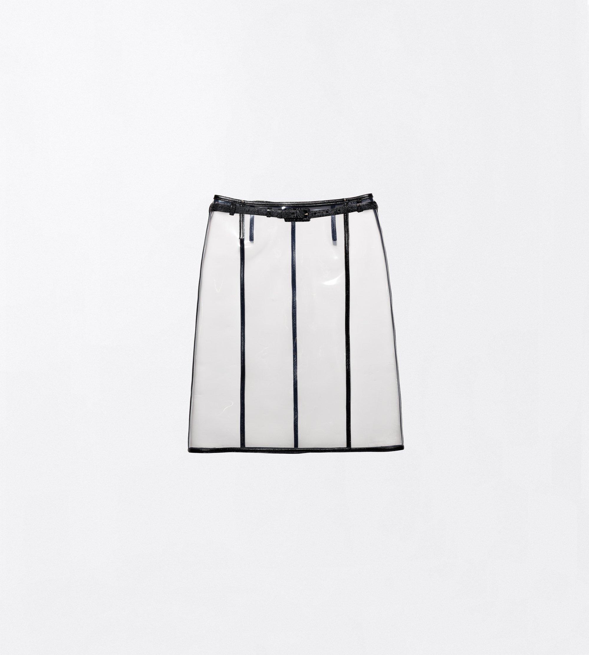 GLASS-EFFECT TECHNICAL FABRIC AND LEATHER LOW WAISTED SKIRT