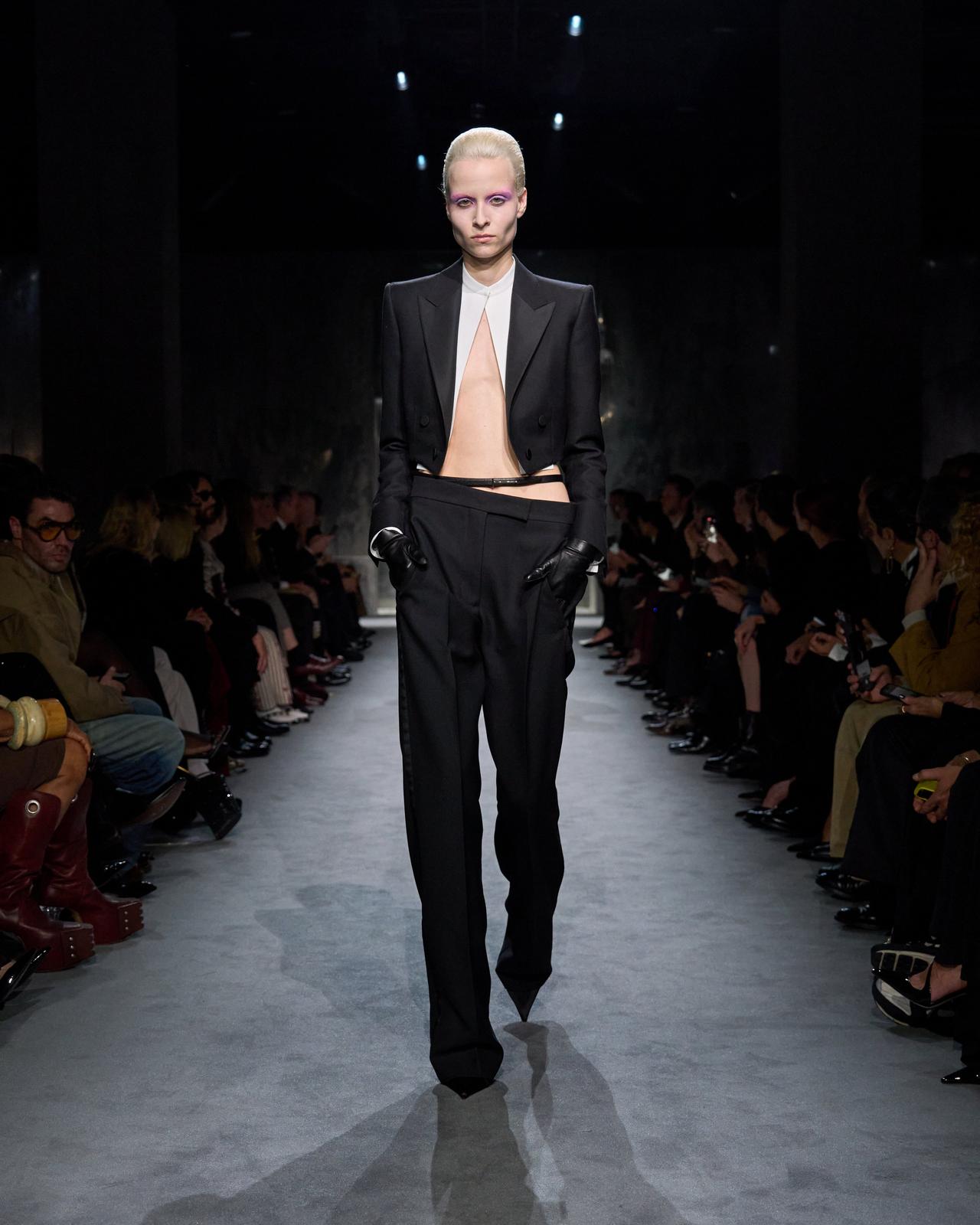 WOOL SILK BLEND DOUBLE BREASTED CROPPED TUXEDO JACKET image number 5