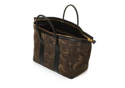 CAMOUFLAGE BUCKLEY TOTE image number 3