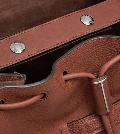 GRAIN LEATHER T-LINE FLAP BACKPACK image number 3