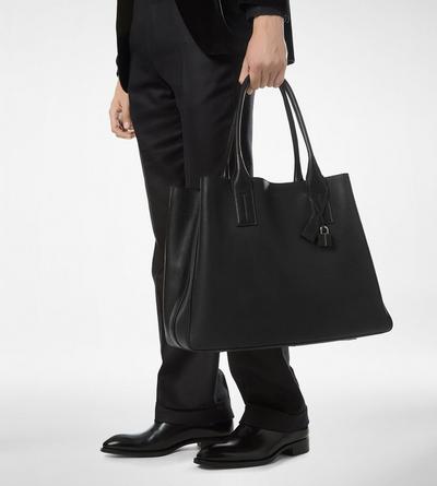 GRAIN LEATHER T-LINE EAST-WEST TOTE image number 4