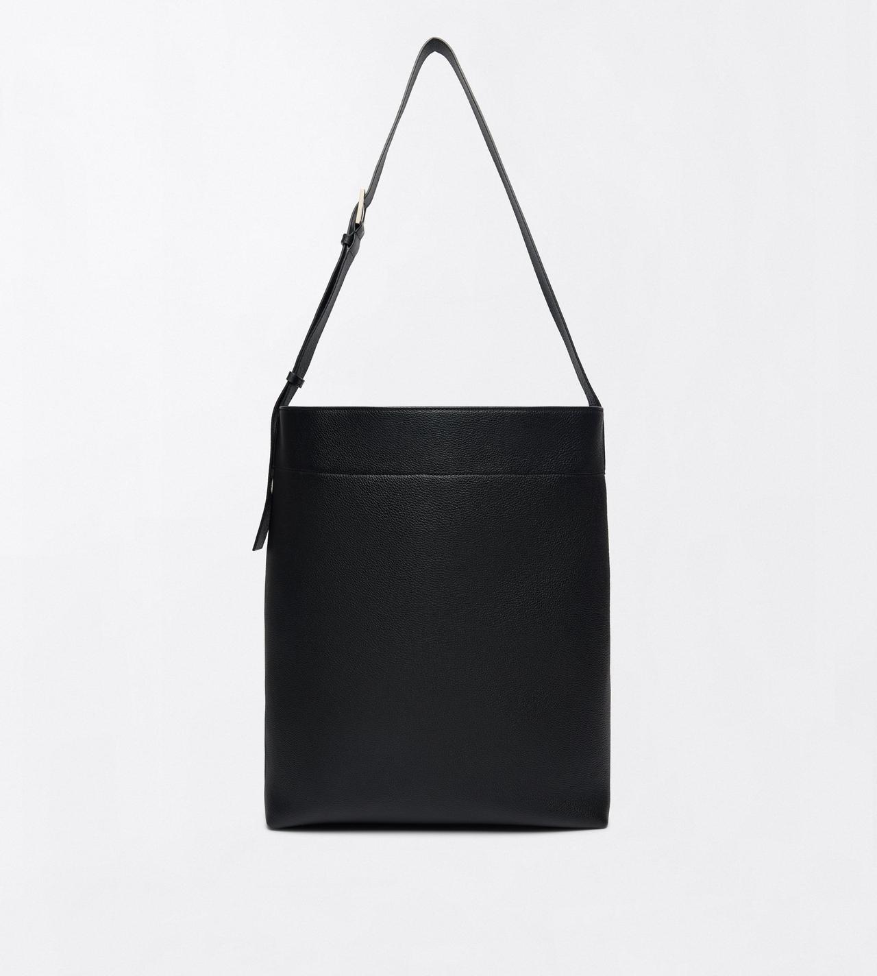 TOM FORD LEATHER BLACK GRAIN LEATHER SOFT LINE BUCKET BAG