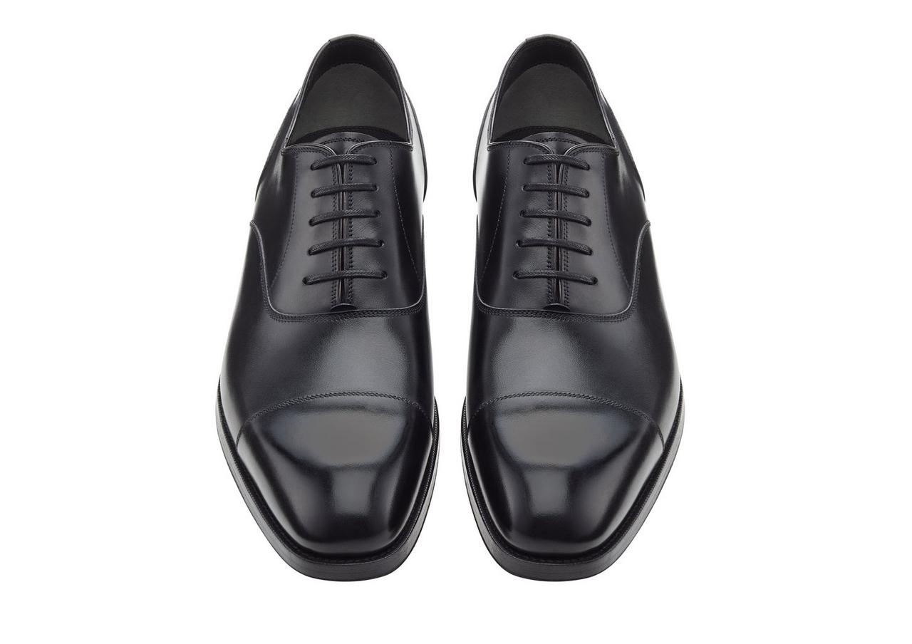 TOM FORD Edgar Medallion Cap-Toe Shoe