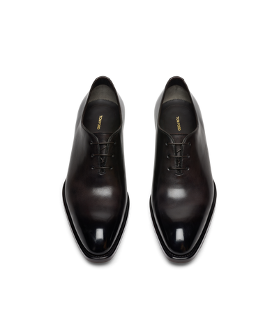 TOM FORD LEATHER EBONY BURNISHED LEATHER WHOLE CUT LACE UP