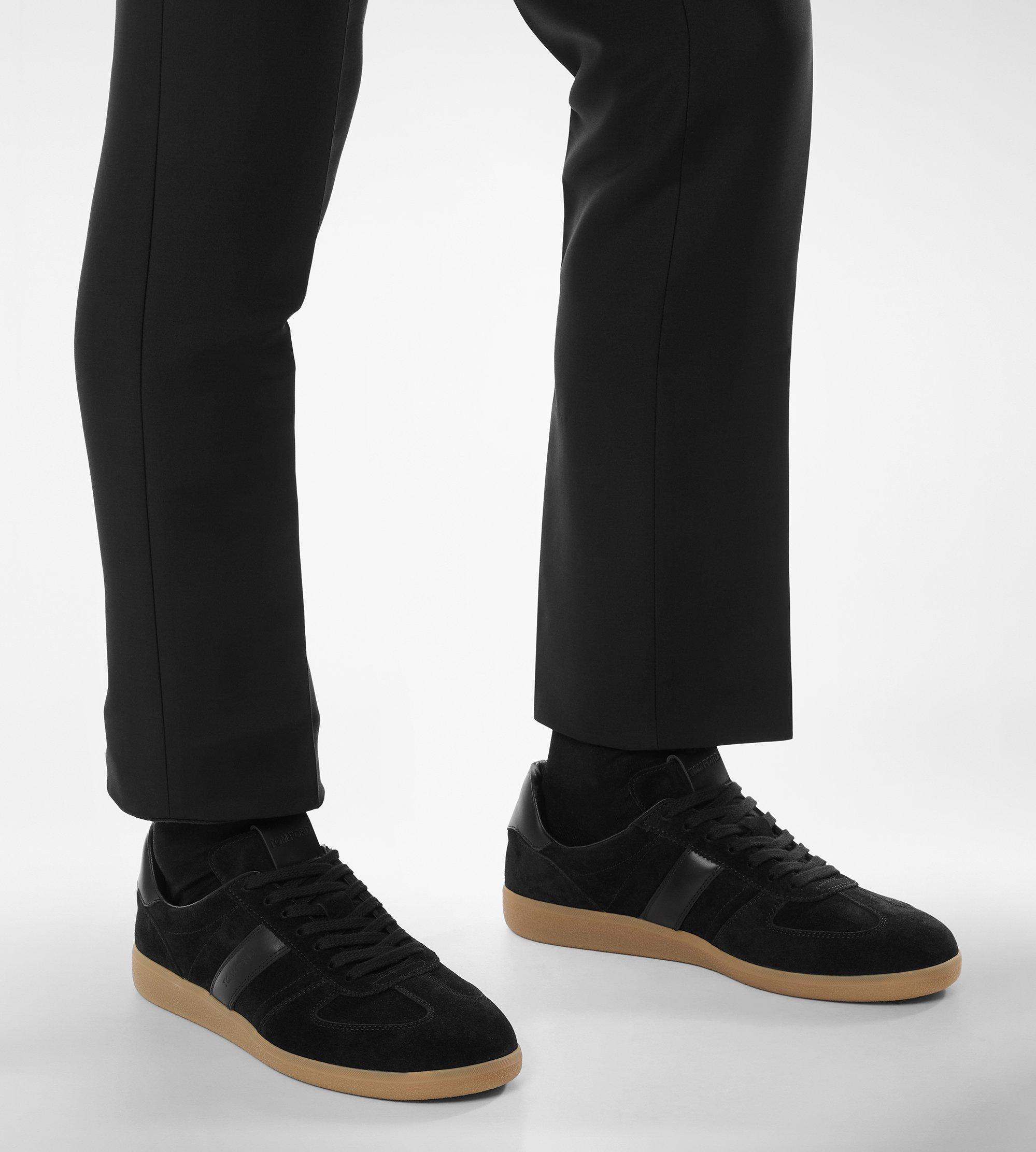 【関税＆送料込み】Tom Ford Tom Ford Suede Sneakers SUEDE T SNEAKER | TOM FORD Fashion