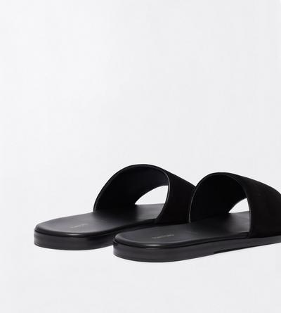 TOM FORD  BLACK SUEDE KAI SLIDE