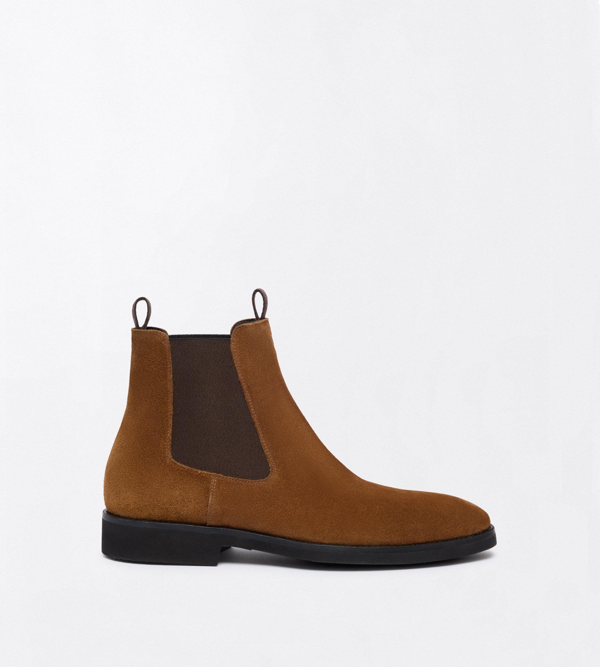 SUEDE OWEN CHELSEA BOOT