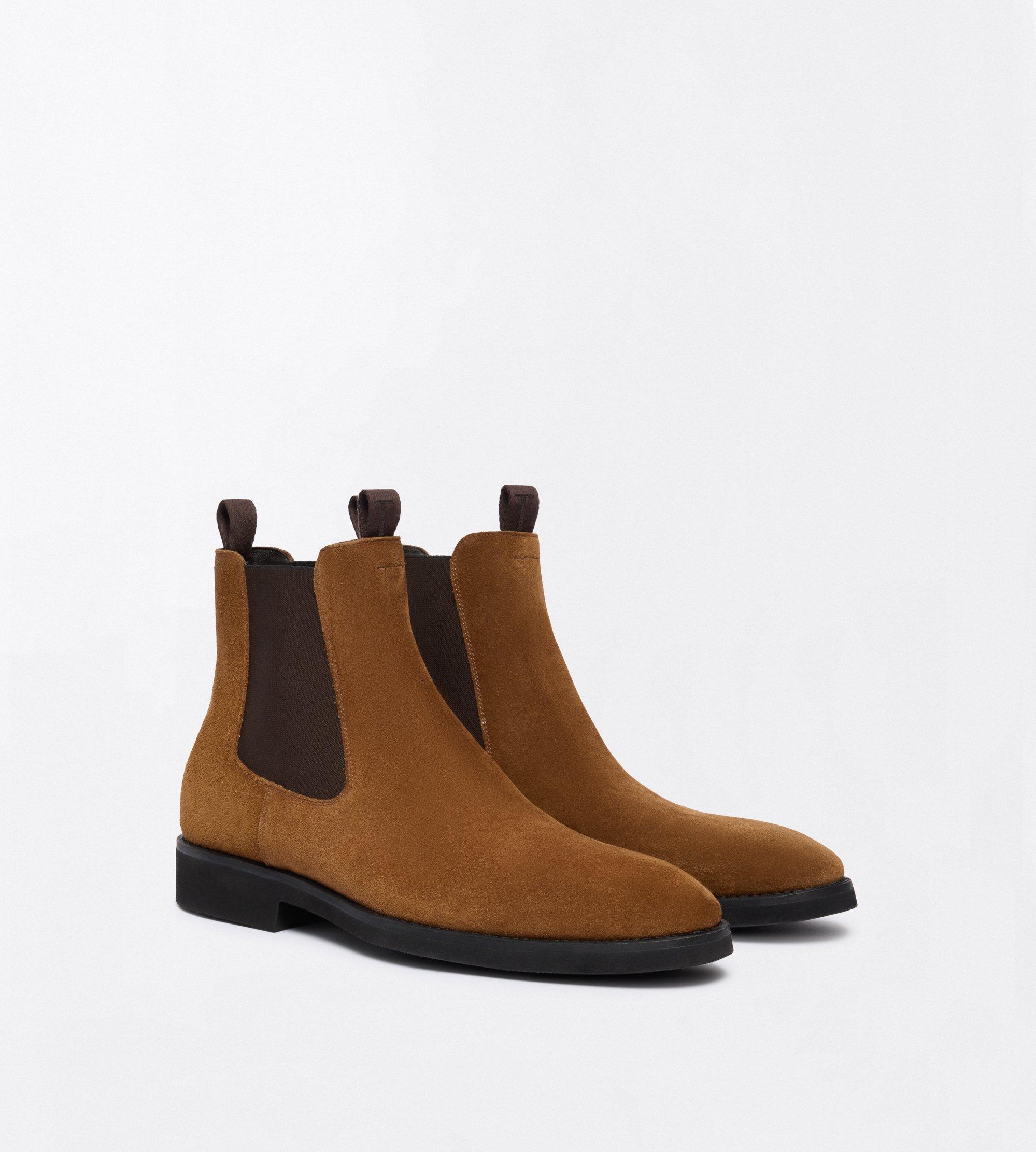 SUEDE OWEN CHELSEA BOOT