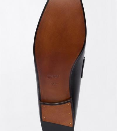 TOM FORD LEATHER BLACK BURNISHED LEATHER DOUBLE T HARDWARE GIGI LOAFER