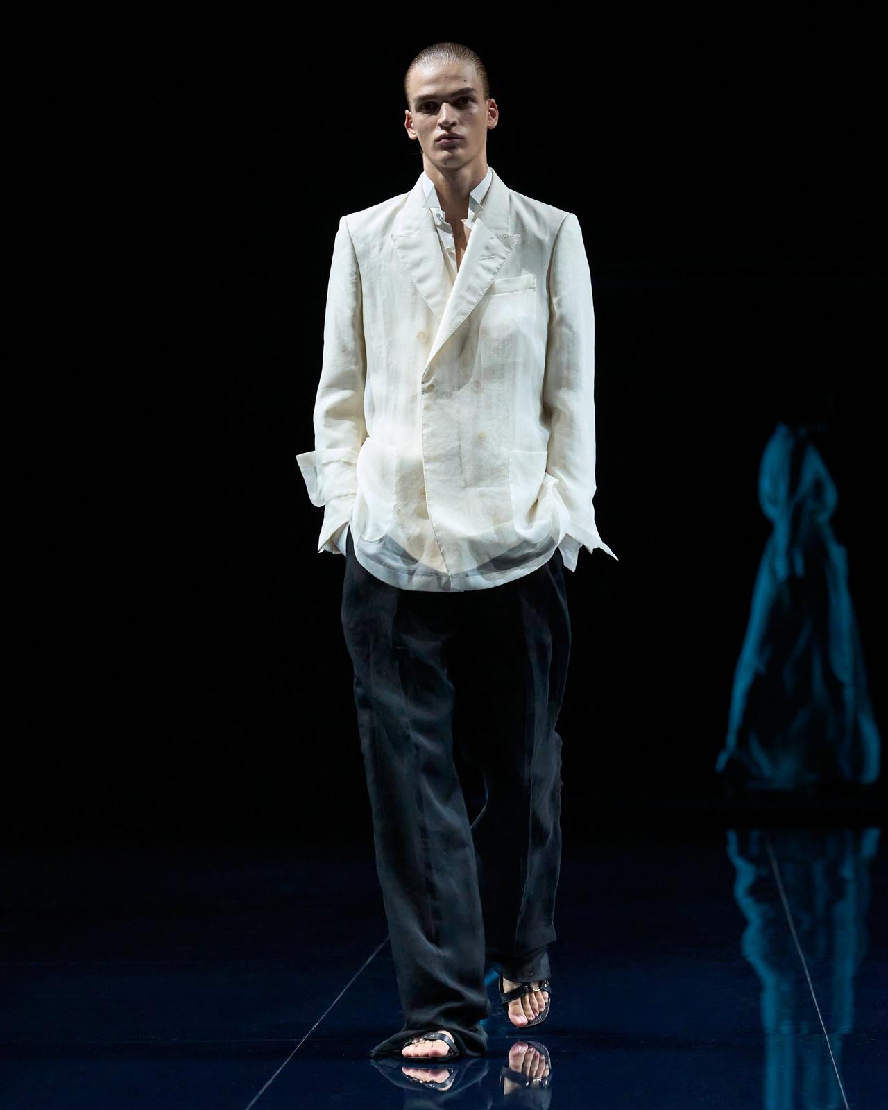 TOM FORD SILK WHITE CHAQUETA DE NOCHE DE CHIF&Oacute;N LAVADO