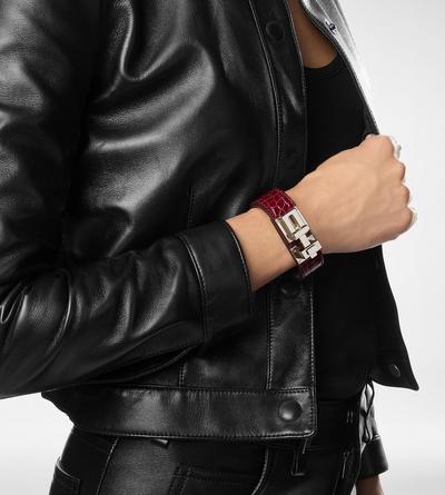 SHINY STAMPED CROCODILE LEATHER T LATCH BRACELET image number 2