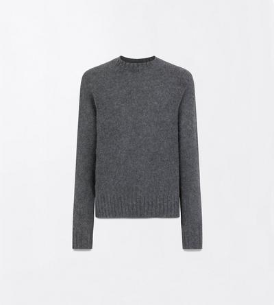 SEAMLESS BRUSHED CASHMERE CREW NECK SWEATER