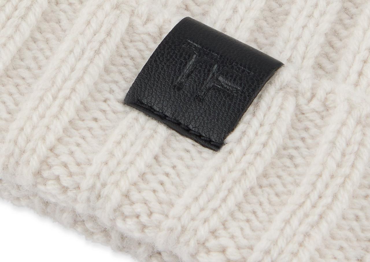 CASHMERE KNITTED HAT image number 2