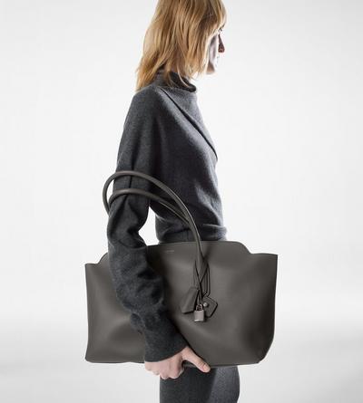 NATURAL GRAIN LEATHER ALEXANDER LARGE SHOULDER BAG image number 5