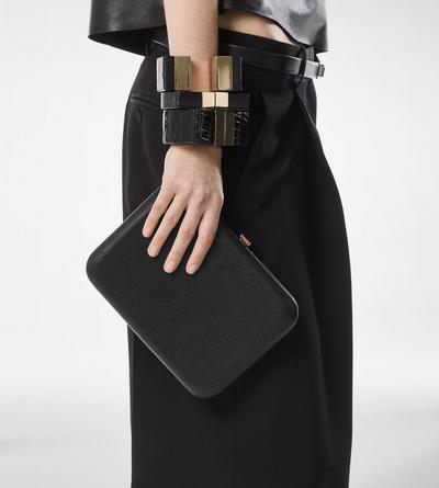 SUPPLE GRAIN LEATHER MINAUDIERE image number 5