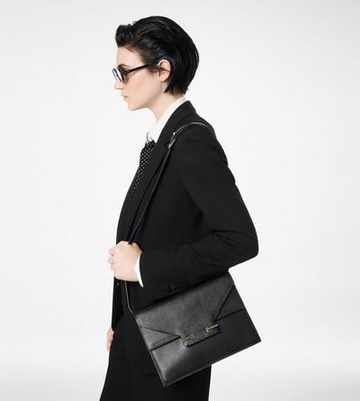 SUPPLE GRAIN LEATHER AUBE SHOULDER BAG image number 3