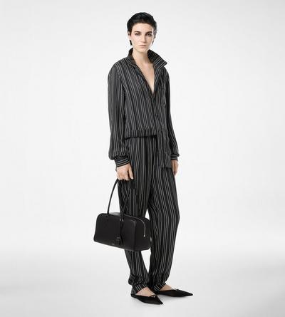 TOM FORD LEATHER BLACK BOLSO AL HOMBRO PEQUE&Ntilde;O STRYKE DE PIEL DE PLENA FLOR SUAVE CON CREMALLERA
