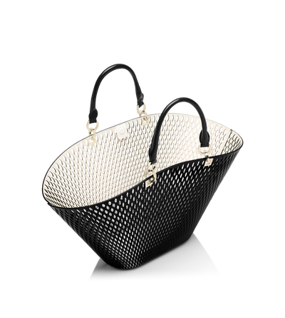 CUT OUT PATENT LEATHER LARGE PANIER image number 2