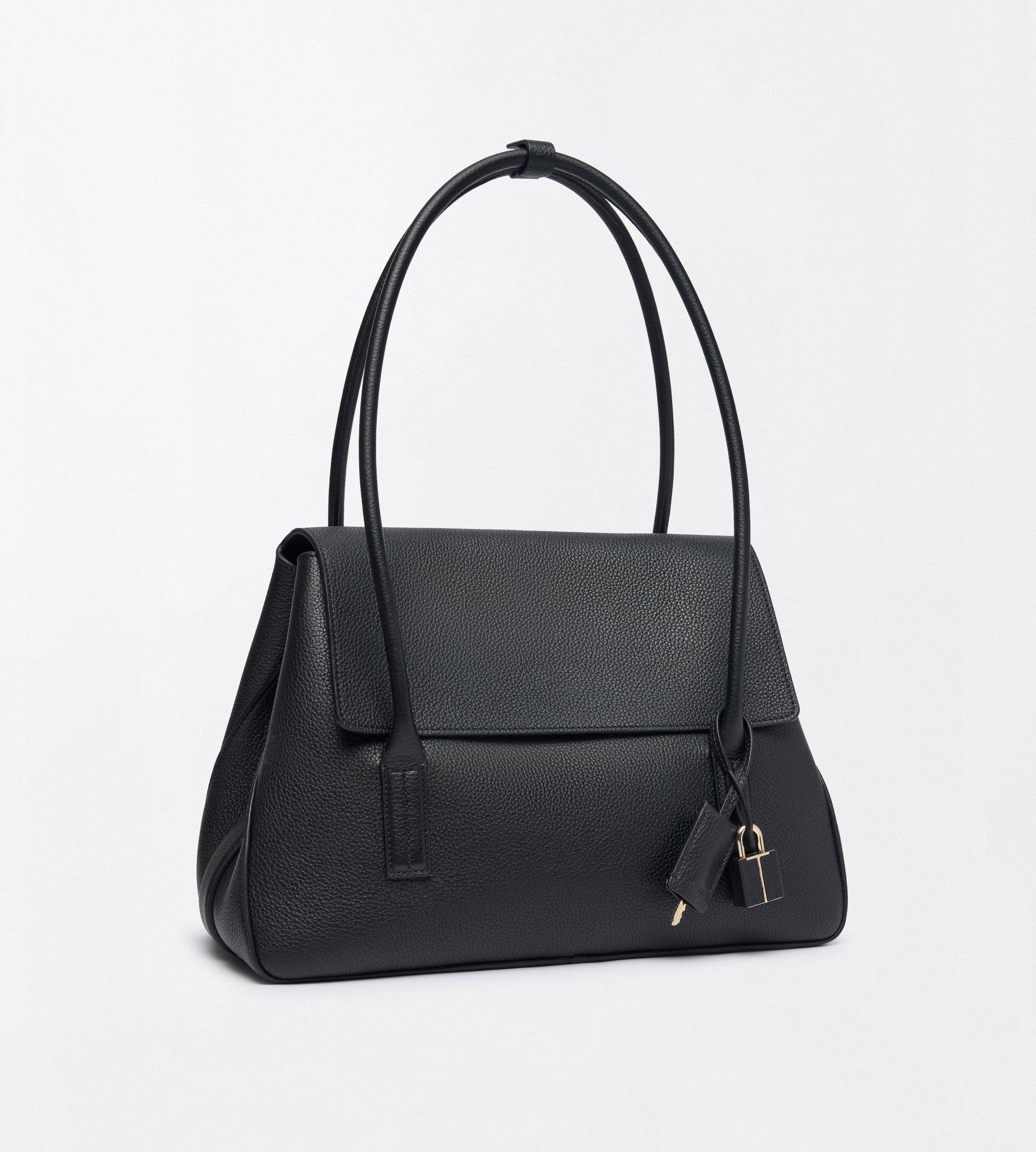 GRAIN LEATHER ECLIPSE MEDIUM SHOULDER BAG