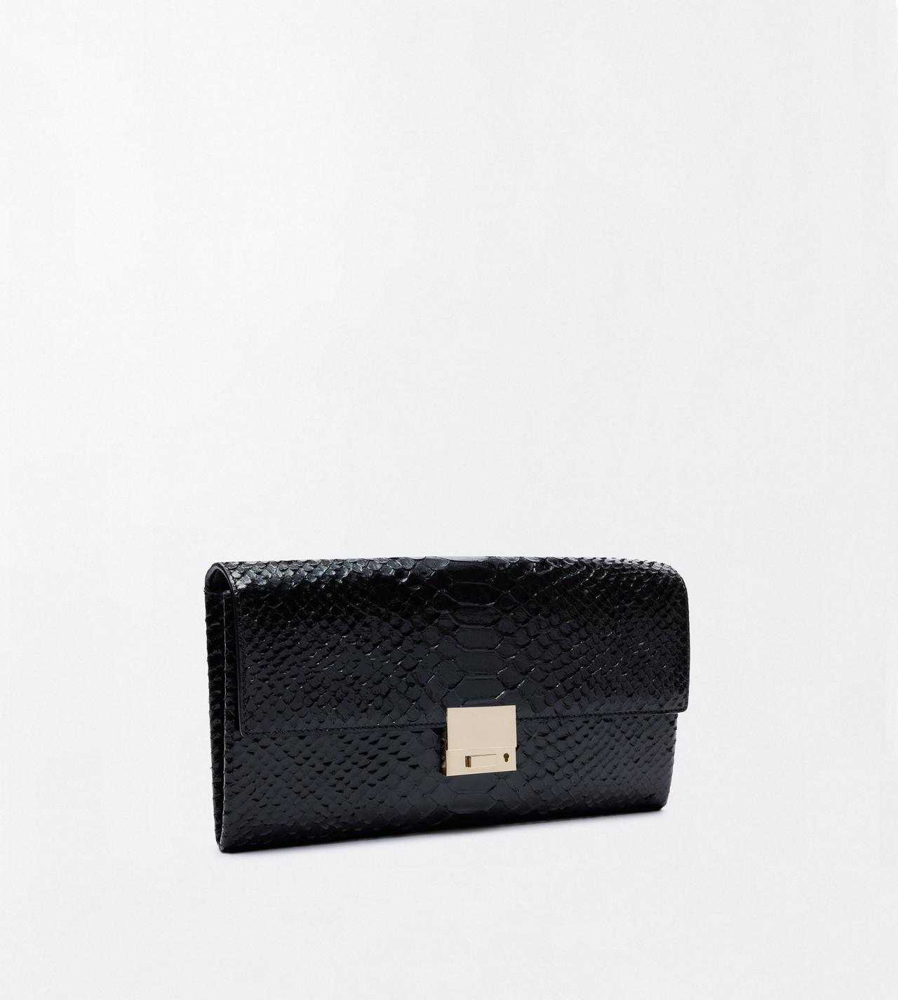 TOM FORD LEATHER BLACK SEMI SHINY PRINTED PYTHON JEAN CLUTCH