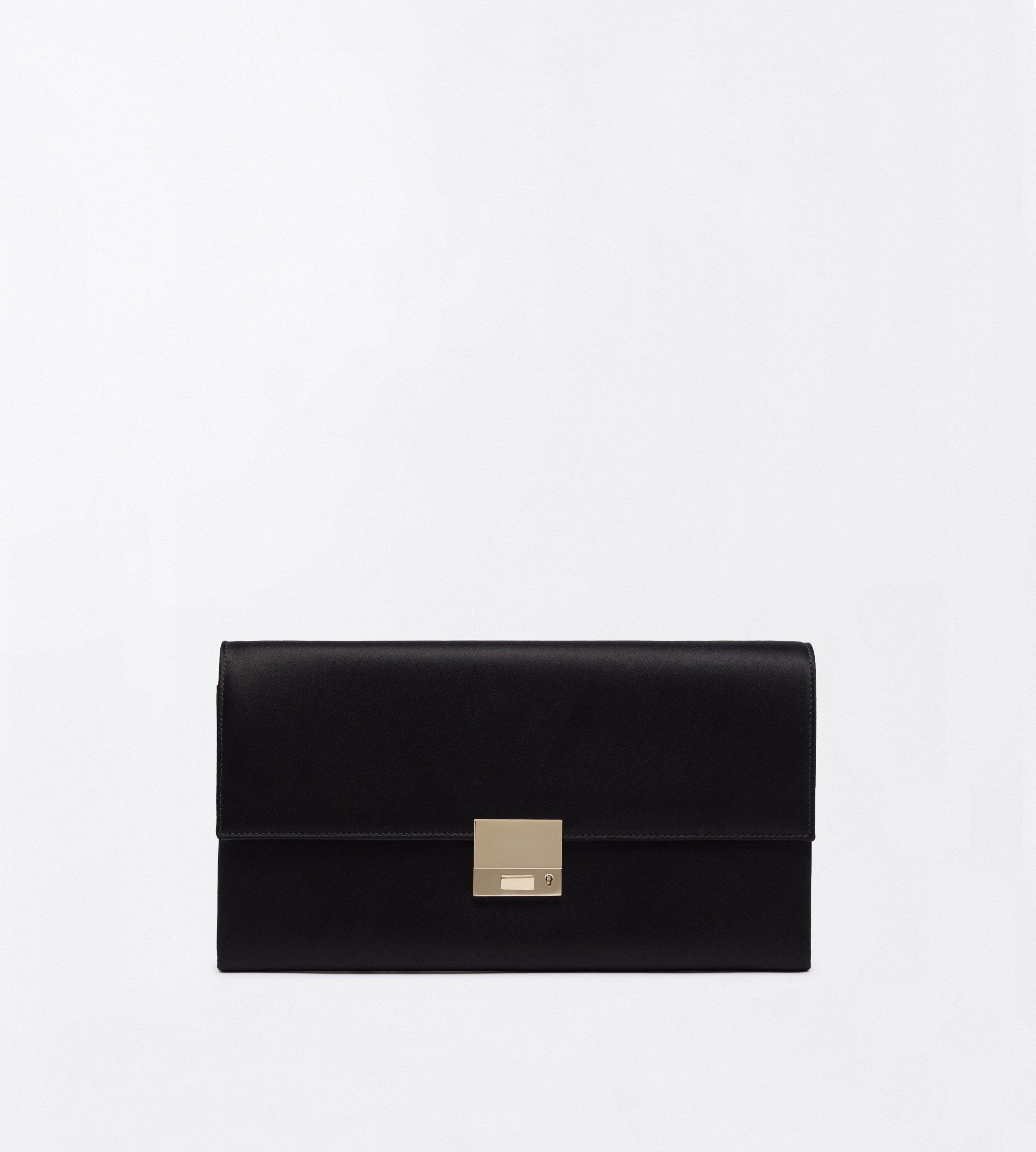 LARGE LEATHER GOODS CLUTCH