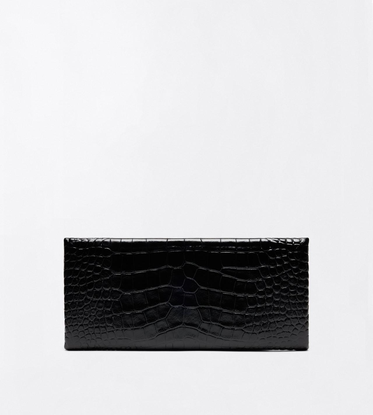 TOM FORD LEATHER BLACK TUMBLED PRINTED CROCODILE LEATHER ARC CLUTCH