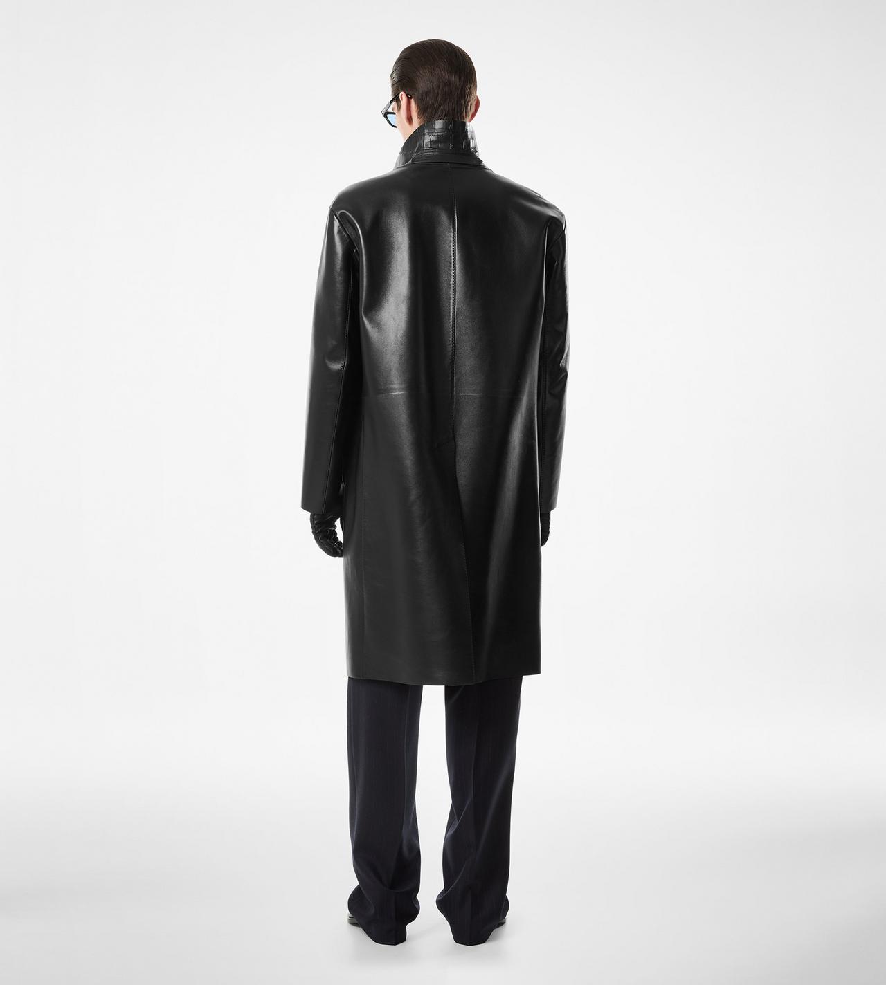 SOFT NAPPA PLONGE ALLIGATOR COLLAR CASHMERE LINED MAC image number 3