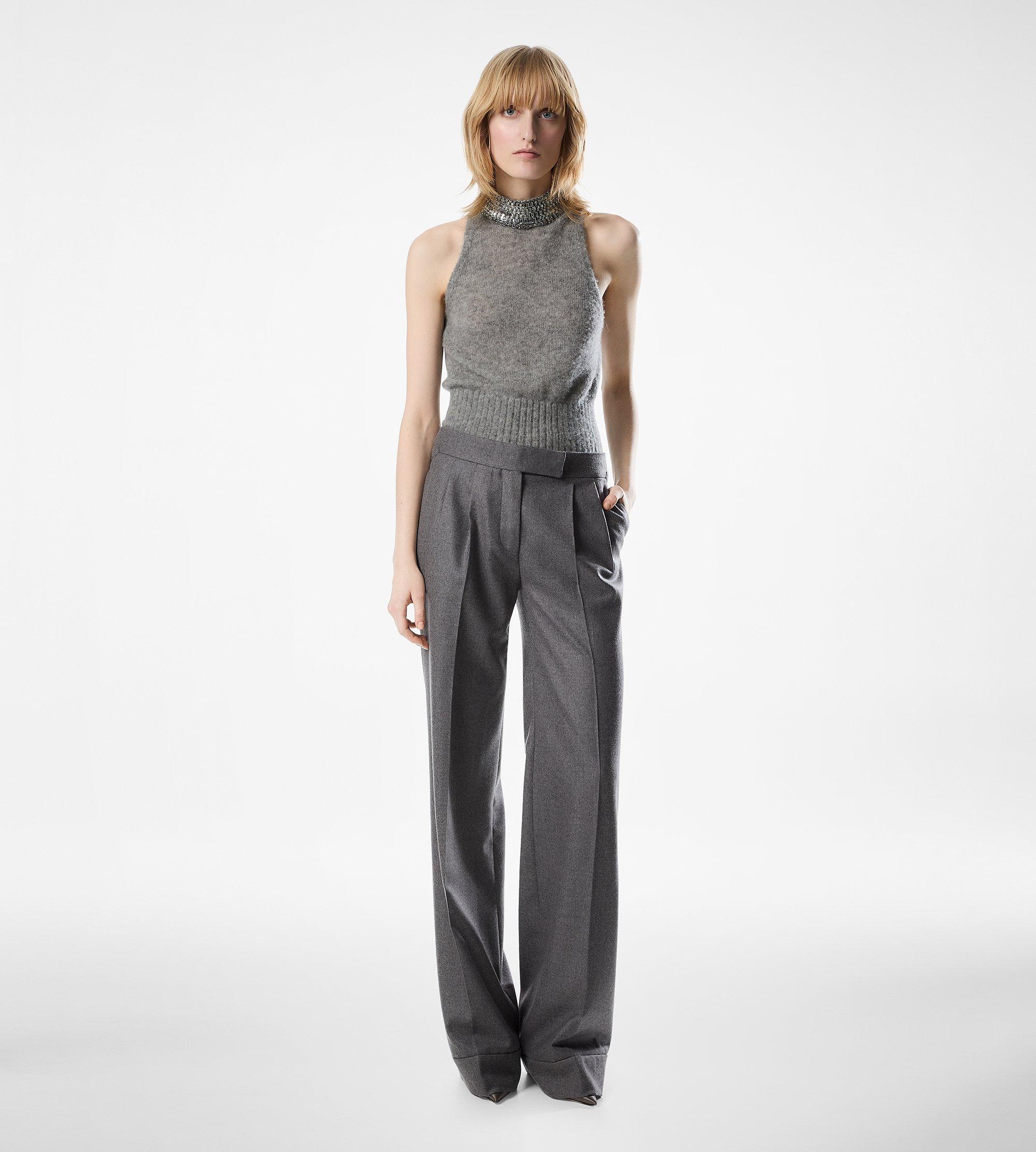 HALTERNECK KNIT