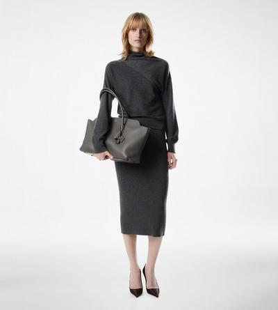 LONG SLEEVE WRAP COLLAR KNIT image number 2