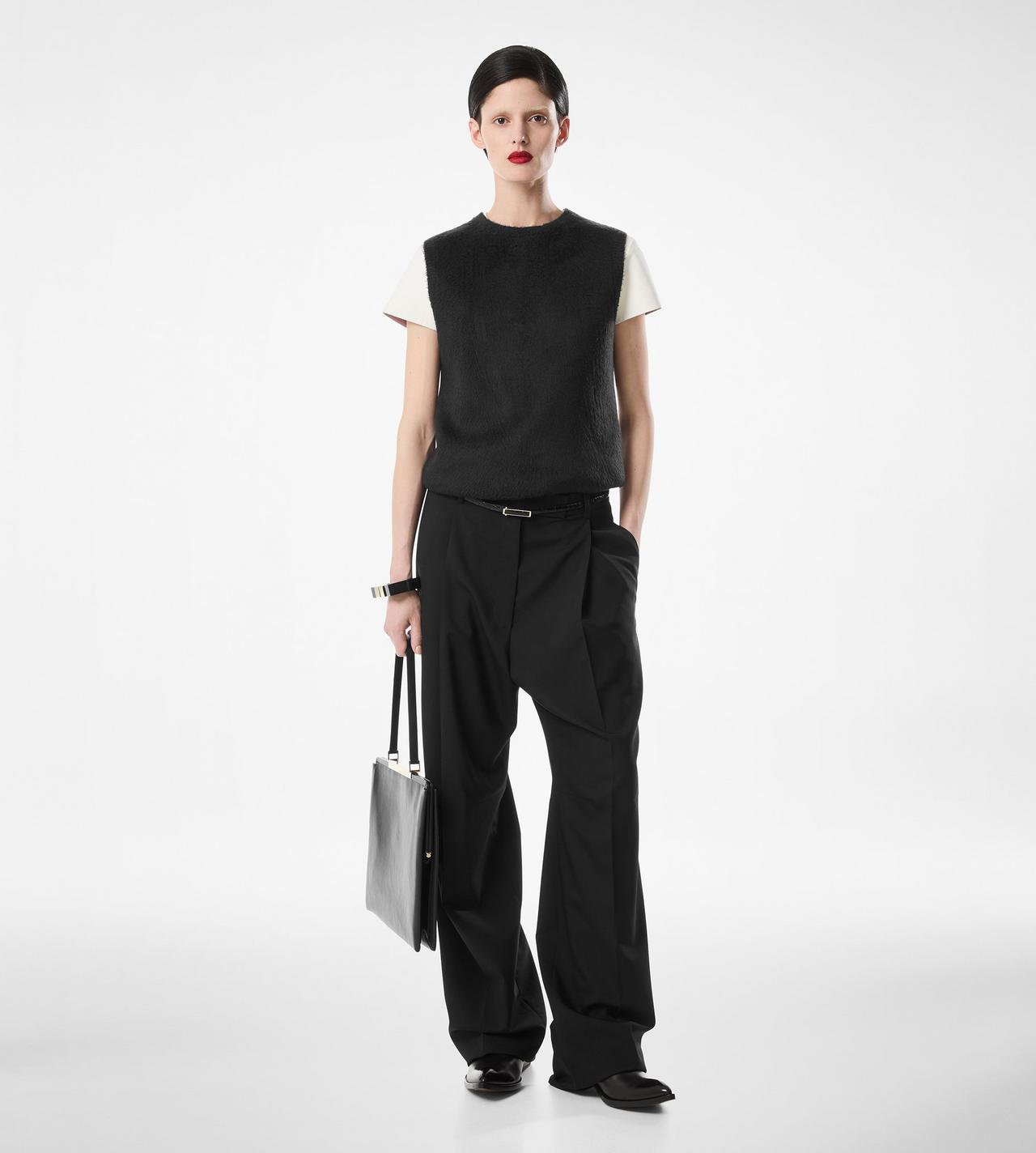 MULTI-GUAGE GLOSSY BRUSHED SILK CREWNECK TANK TOP image number 2