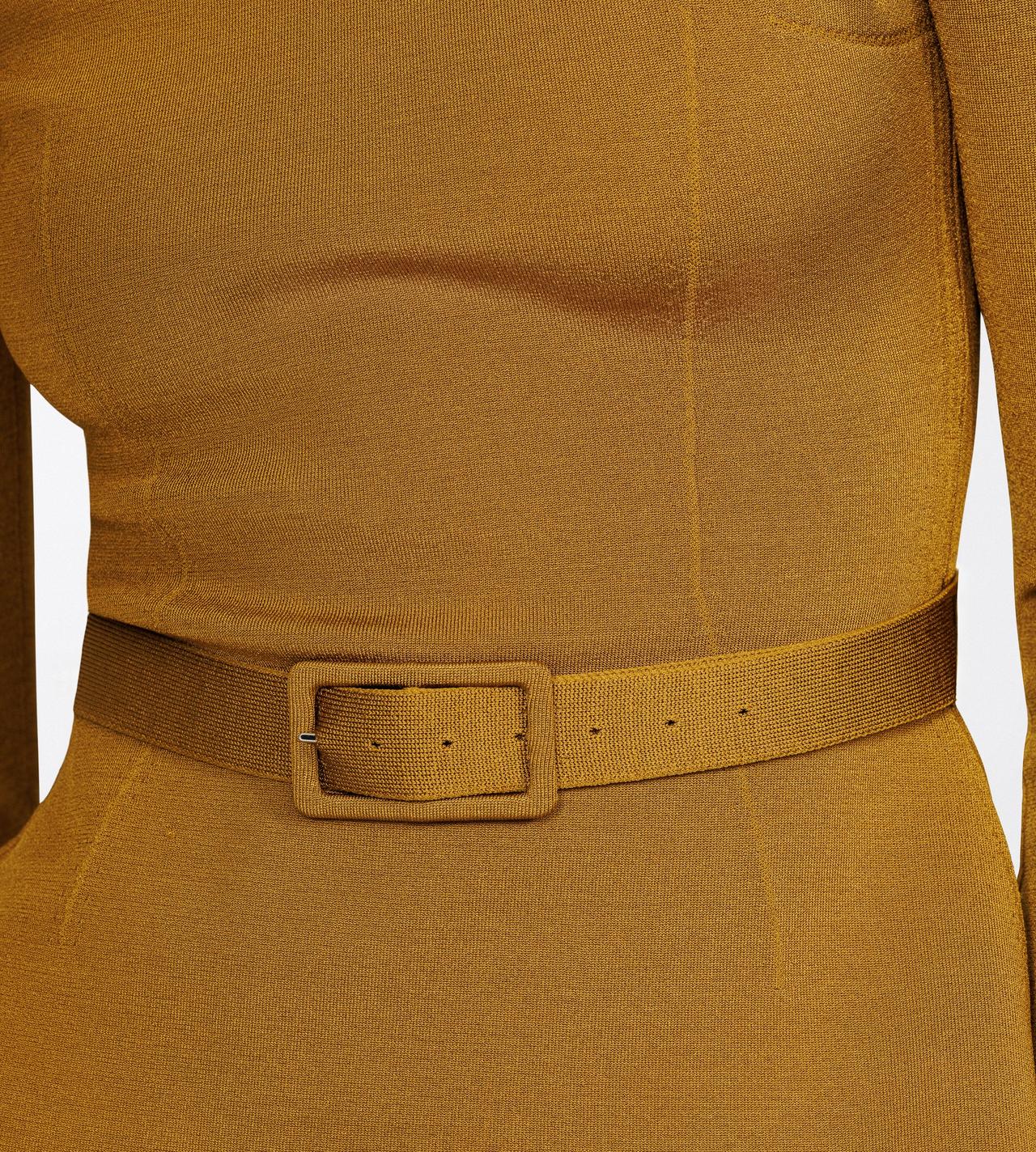 TOM FORD VISCOSE BLEND OLIVINE GREEN LONG SLEEVE FITTED CREWNECK WITH SHAPING DETAILS AND SELF BELT
